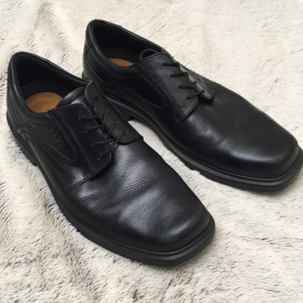 Men’s dress shoes size 45 (11.5)